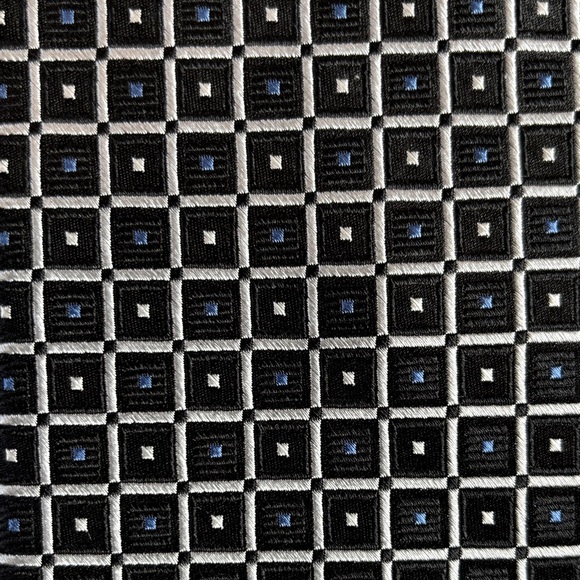 Assorted Tie Collection - Picture 10 of 10